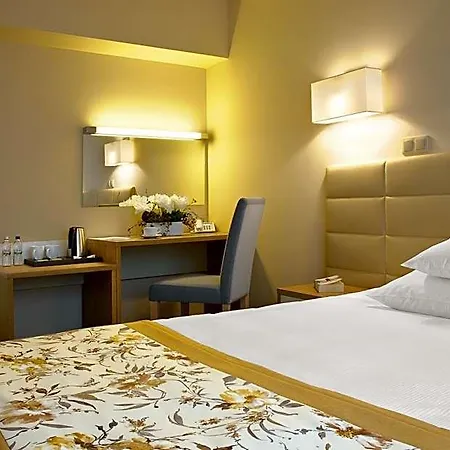 Otel Petropol 3*