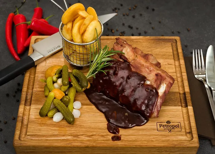 호텔 Petropol 프우크