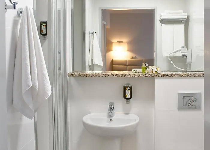 Petropol 3* 프우크